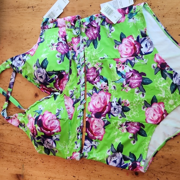 TORRID Neon Green, Floral Bikini Set, Size 4 - Picture 6 of 16
